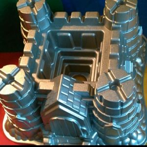 ⚜️ Nordicware Sand Castle Cake Bundt Pan